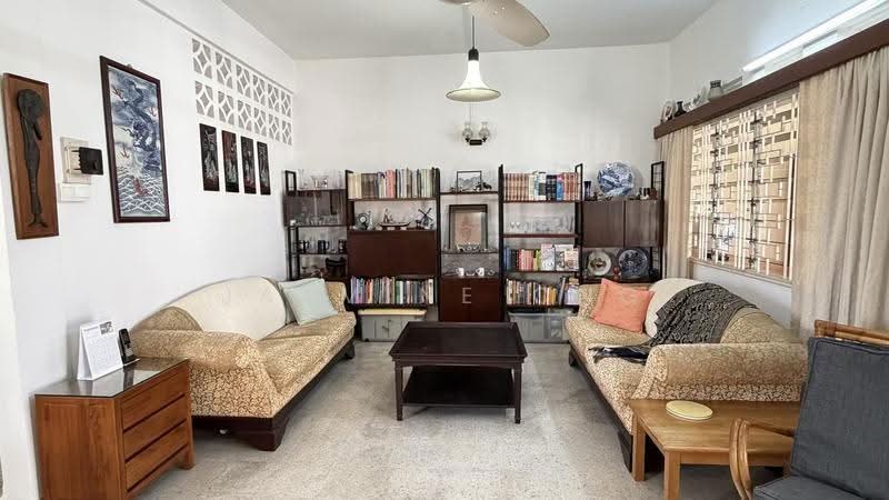 Hillview Garden Estate, Jalan Dermawan, Dairy Farm / Bukit Panjang / Choa Chu Kang, 4 Bedrooms, 2,500 sqft, Corner Terrace For Sale, by Jasmine Ong, 500221533 - Living Room - PropertyGuru.com.sg