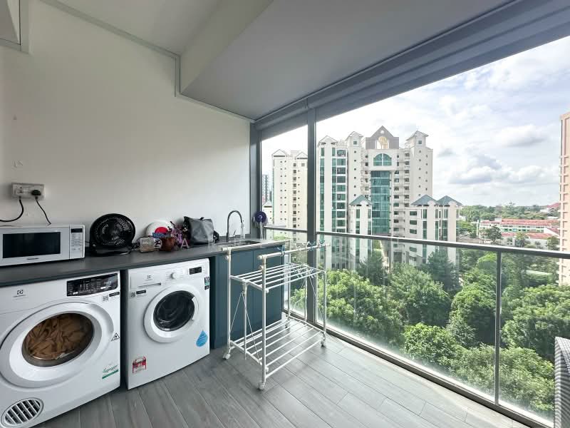 Ascentia Sky, 1 Alexandra View, 2 Bedrooms, 947 sqft, Apartment For Rent, by Darren Goh, 500221539 - Balcony - PropertyGuru.com.sg