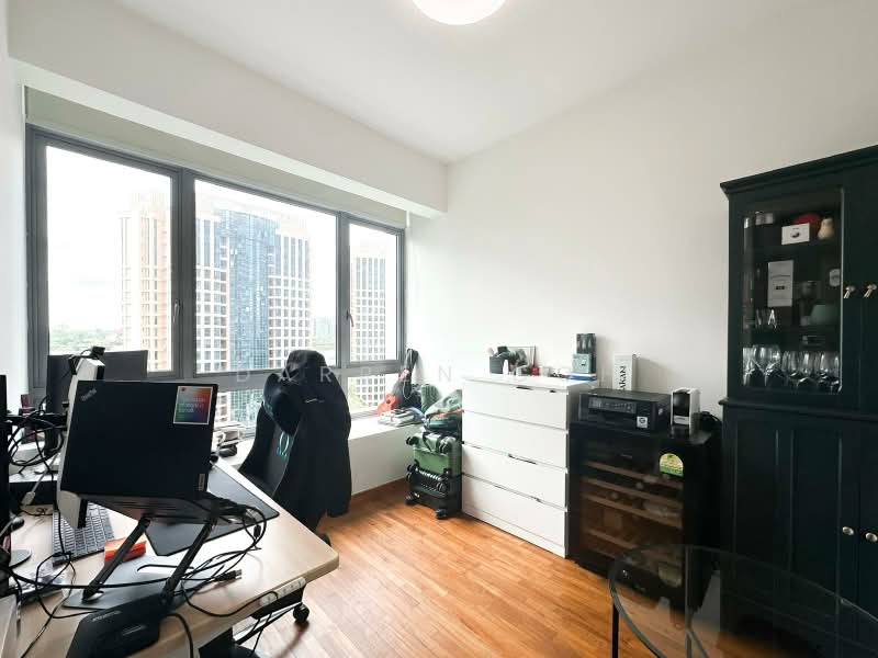 Ascentia Sky, 1 Alexandra View, 2 Bedrooms, 947 sqft, Apartment For Rent, by Darren Goh, 500221539 - Common Bedroom - PropertyGuru.com.sg