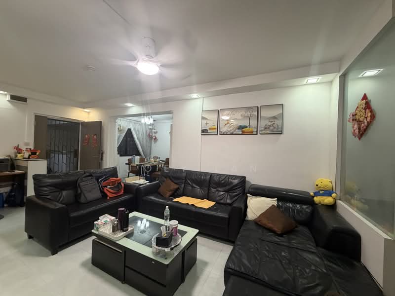 Blk 191 Bukit Batok west ave 6, Blk 191 Bukit Batok west ave 6, 4 Bedrooms, 1,292 sqft, HDB Flat For Sale, by Joey Tan, 500221545 - Living Room - PropertyGuru.com.sg