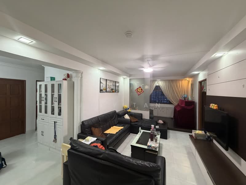 Blk 191 Bukit Batok west ave 6, Blk 191 Bukit Batok west ave 6, 4 Bedrooms, 1,292 sqft, HDB Flat For Sale, by Joey Tan, 500221545 - Living Room - PropertyGuru.com.sg