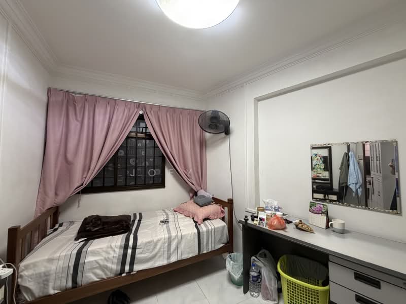 Blk 191 Bukit Batok west ave 6, Blk 191 Bukit Batok west ave 6, 4 Bedrooms, 1,292 sqft, HDB Flat For Sale, by Joey Tan, 500221545 - Bedroom - PropertyGuru.com.sg