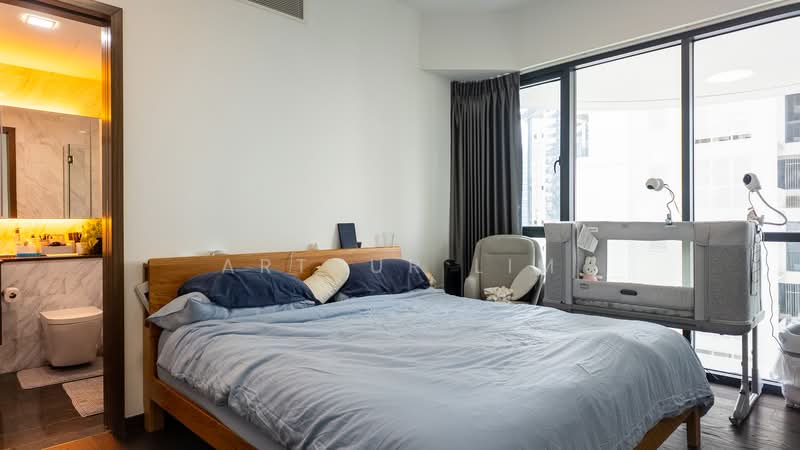 Amber Skye, 8 Amber Road, 2 Bedrooms, 1,216 sqft, Apartment For Sale, by Arthur Lim, 500221547 - Master Bedroom - PropertyGuru.com.sg