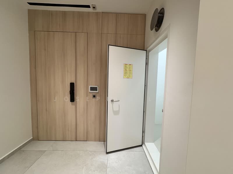 10 Evelyn, 10 Evelyn Road, 1 Bedroom, 614 sqft, Condominium For Rent, by Josephus Lim, 500221553 - Entrance - PropertyGuru.com.sg