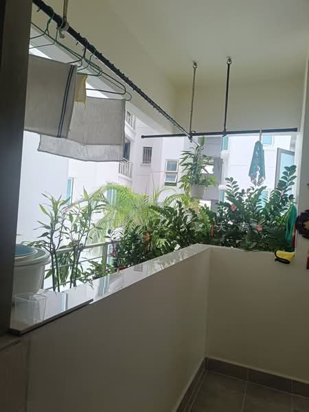 Rosewood, 5 Rosewood Drive, 2 Bedrooms, 1,012 sqft, Condominium For Sale, by Ben XIA 夏天鹏, 500221559 - Balcony - PropertyGuru.com.sg
