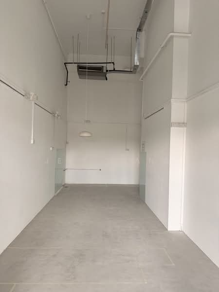 Eon Shenton, 70 Shenton Way, 355 sqft, Mall Shop For Sale, by Jeff Huang, 500221561 - Interior - CommercialGuru.com.sg