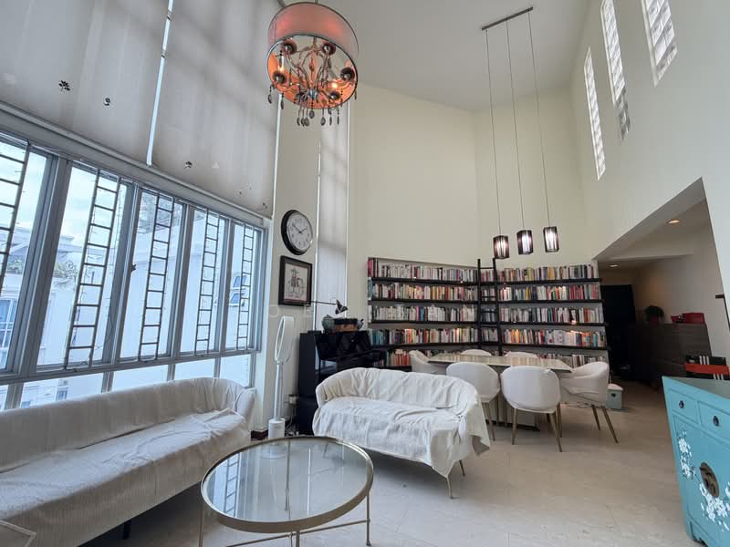 Northoaks, 30 Woodlands Cresent, 3 Bedrooms, 2,271 sqft, Condominium For Sale, by Joey Tan, 500221562 - Living Room - PropertyGuru.com.sg