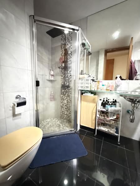 Tanamera Crest, 6 Pari Dedap Walk, 3 Bedrooms, 1,173 sqft, Condominium For Sale, by Joey Tan, 500221567 - Bathroom - PropertyGuru.com.sg