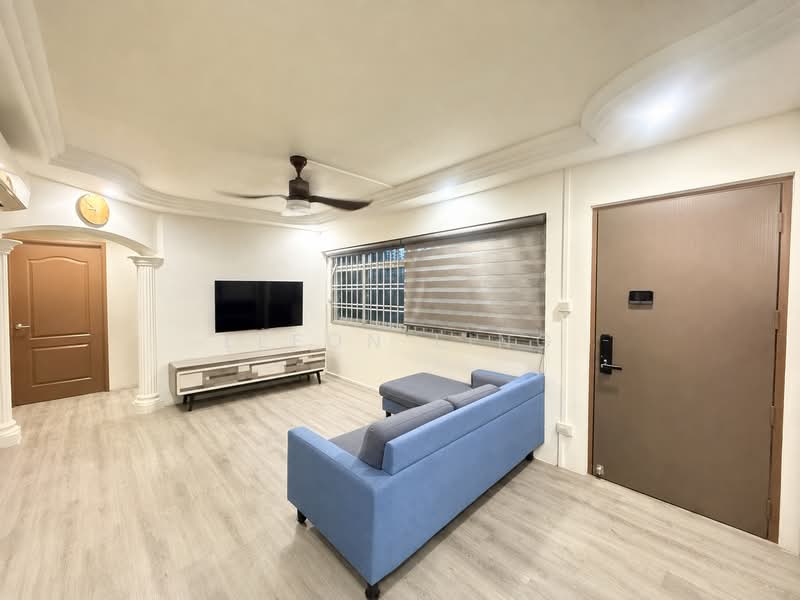 477 Sembawang Drive, 477 Sembawang Drive, 3 Bedrooms, 926 sqft, HDB Flat For Sale, by Leeon Ling, 500221571 - Living Room - PropertyGuru.com.sg