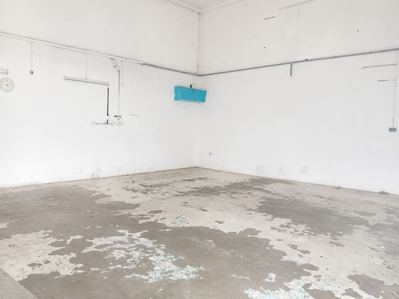 184 Woodlands Industrial Park E5, , 750 sqft, Factory / Workshop (B2) For Rent, by Javier Ng 黄允健, 500221577 - Interior - CommercialGuru.com.sg
