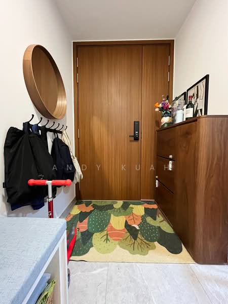 Stirling Residences, 21 Stirling Road, 2 Bedrooms, 658 sqft, Condominium For Sale, by Andy Kuah, 500221579 - Entrance - PropertyGuru.com.sg