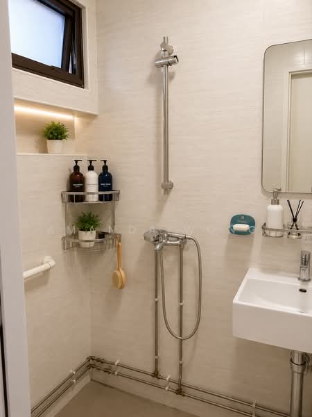 270 Bishan Street 24, 270 Bishan Street 24, 3 Bedrooms, 1,130 sqft, HDB Flat For Rent, by Amanda Wong, 500221583 - Bathroom - PropertyGuru.com.sg