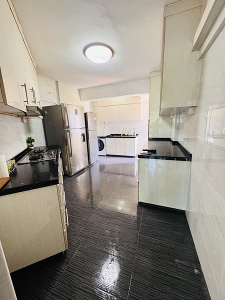 Lagoon View, 5000L Marine Parade Road, Room Rental, 80 sqft, Apartment For Rent, by LEO, 500221586 - Kitchen - PropertyGuru.com.sg