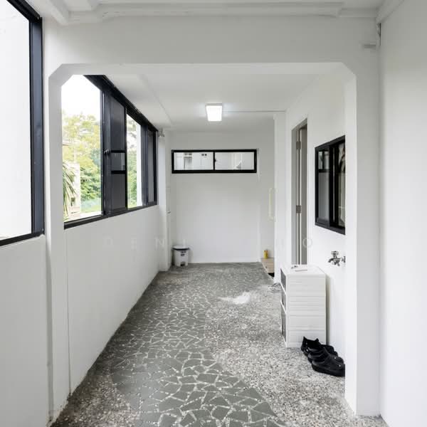 405 Woodlands Street 41, 405 Woodlands Street 41, 3 Bedrooms, 900 sqft, HDB Flat For Rent, by Denise Ho, 500221587 - Entrance - PropertyGuru.com.sg