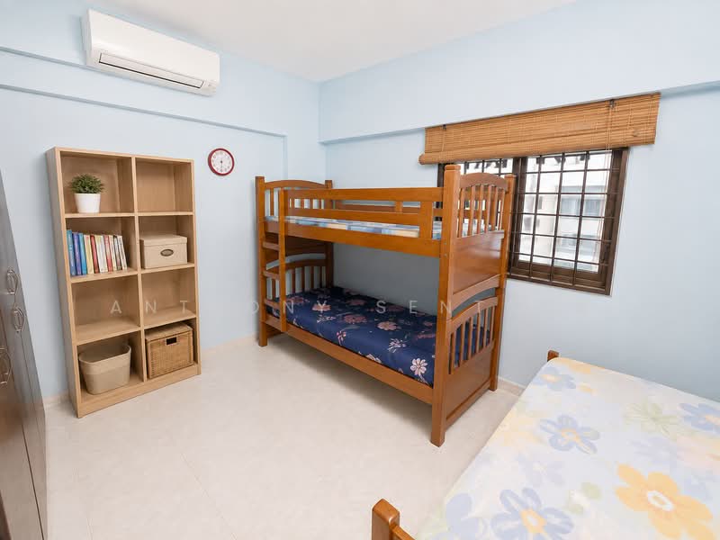 303 Jurong East Street 32, 303 Jurong East Street 32, 2 Bedrooms, 731 sqft, HDB Flat For Rent, by Anthony Sentosa, 500221590 - Bedroom - PropertyGuru.com.sg
