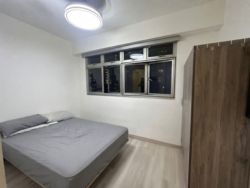 23 Teban Gardens Road, 23 Teban Gardens Road, 2 Bedrooms, 775 sqft, HDB Flat For Sale, by Sandy Hong, 500221591 - Bedroom - PropertyGuru.com.sg