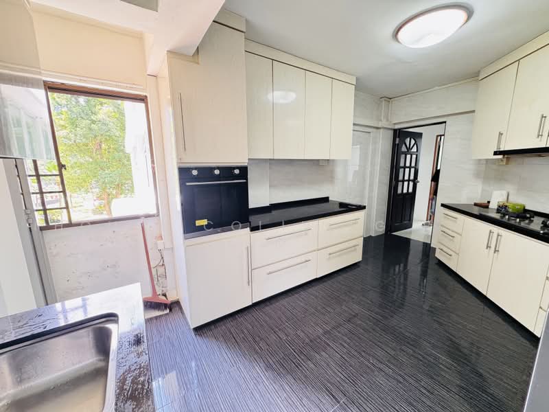Lagoon View, 5000L Marine Parade Road, Room Rental, 120 sqft, Apartment For Rent, by LEO, 500221592 - Kitchen - PropertyGuru.com.sg