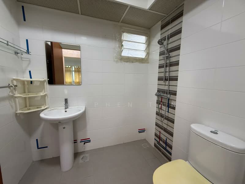 663C Punggol Drive, 663C Punggol Drive, 3 Bedrooms, 1,184 sqft, HDB Flat For Rent, by Stephen Tan, 500221596 - Bathroom - PropertyGuru.com.sg