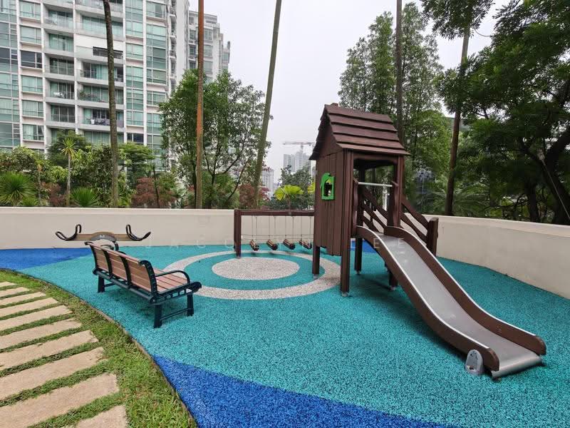 Sheares Ville, 9 Holt Road, Tanglin / Holland / Bukit Timah, 3 Bedrooms, 1,399 sqft, Condominium For Rent, by Jacqlyn Lee, 500221603 - PropertyGuru.com.sg