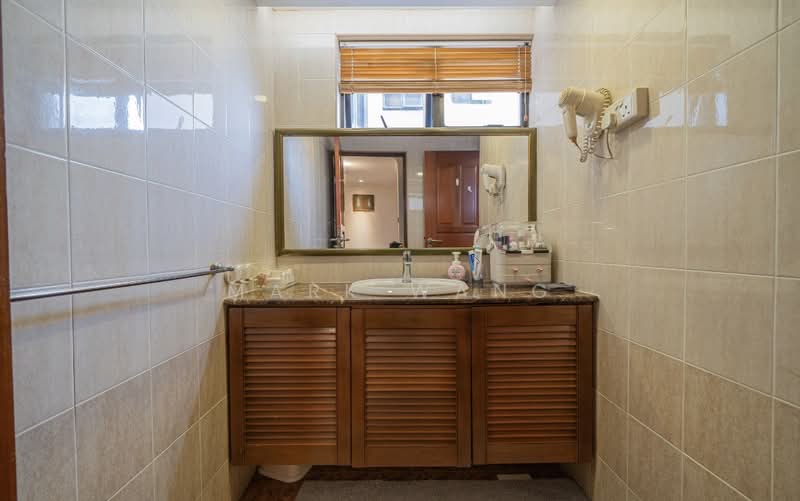 Bayshore Park, 60 Bayshore Road, 4 Bedrooms, 2,196 sqft, Condominium For Sale, by Mark Wang, 500221619 - Bathroom - PropertyGuru.com.sg