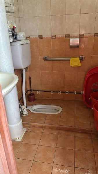 25 Teck Whye Lane, 25 Teck Whye Lane, Room Rental, 100 sqft, HDB Flat For Rent, by Aiden Chong, 500221635 - Bathroom - PropertyGuru.com.sg