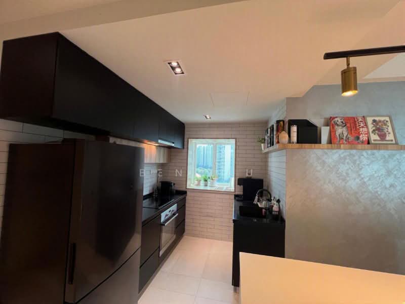 Cote D'Azur, 70 Marine Parade Road, 1 Bedroom, 840 sqft, Condominium For Rent, by Ben Lau, 500221661 - Well lit and ventilated kitchen - PropertyGuru.com.sg