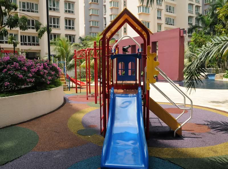 The Floravale, 236 Westwood Avenue, Room Rental, 100 sqft, Executive Condominium For Rent, by John Ho, 500221672 - Exterior - PropertyGuru.com.sg