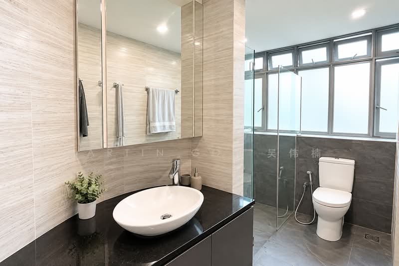 Adam Park Condominium, 27 Adam Road, 3 Bedrooms, 1,216 sqft, Condominium For Sale, by Martin Goh 吴伟楠, 500221675 - Bathroom - PropertyGuru.com.sg