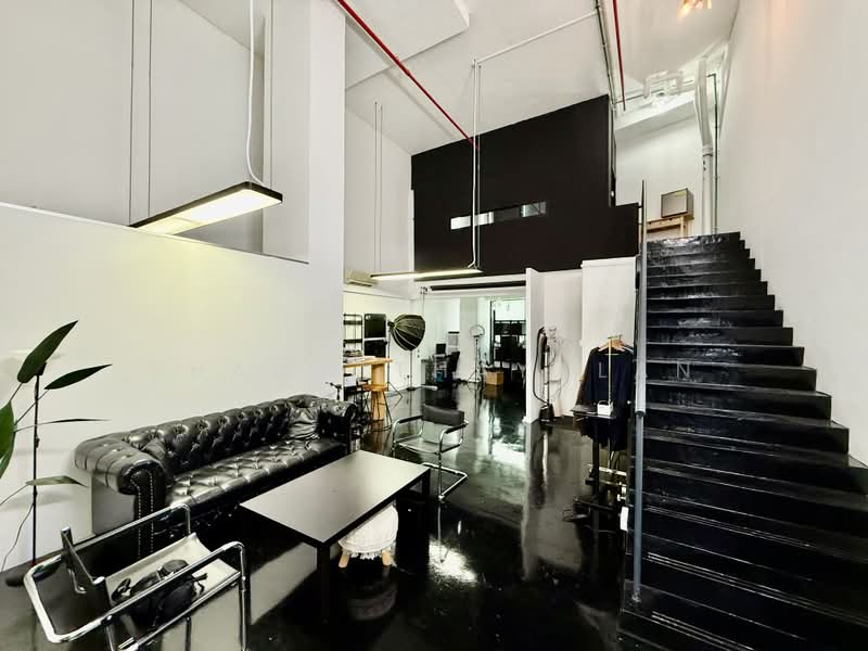 Oxley BizHub, 61 Ubi Road 1, 1,939 sqft, Light Industrial (B1) For Sale, by Shawn Thayalan, 500221685 - CommercialGuru.com.sg