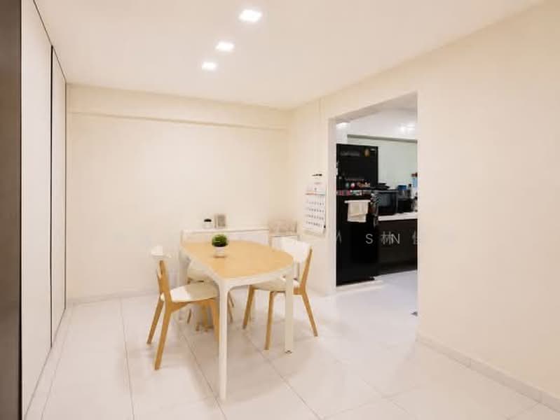 481 Sembawang Drive, 481 Sembawang Drive, 3 Bedrooms, 1,184 sqft, HDB Flat For Sale, by Magdeline Sng, 500221701 - Dining area - PropertyGuru.com.sg