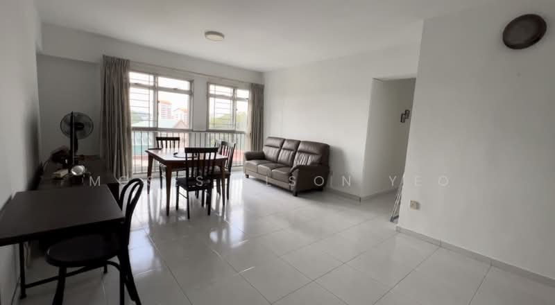 620 Bukit Batok Central, 620 Bukit Batok Central, Room Rental, 100 sqft, HDB Flat For Rent, by Moses Elson Yeo, 500221703 - Living Room - PropertyGuru.com.sg