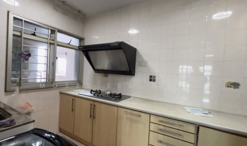 620 Bukit Batok Central, 620 Bukit Batok Central, Room Rental, 100 sqft, HDB Flat For Rent, by Moses Elson Yeo, 500221703 - Kitchen - PropertyGuru.com.sg