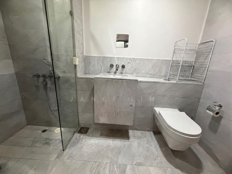 Illoura, 861 Old Holland Road, Tanglin / Holland / Bukit Timah, 4 Bedrooms, 4,187 sqft, Cluster House For Sale, by Janet Lim, 500221708 - Bathroom - PropertyGuru.com.sg
