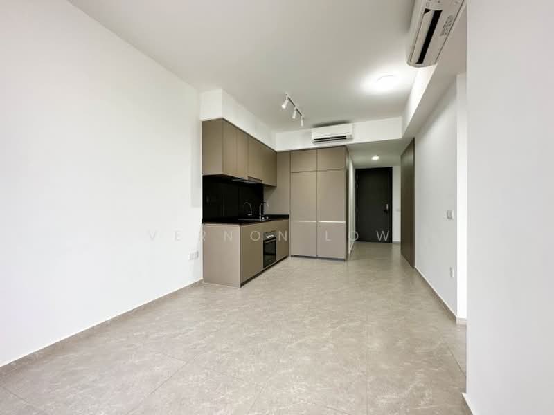 Park Colonial, 10 Woodleigh Lane, 2 Bedrooms, 635 sqft, Condominium For Rent, by Vernon Low, 500221718 - PropertyGuru.com.sg