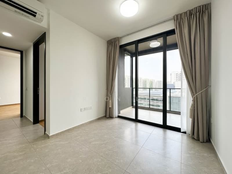 Park Colonial, 10 Woodleigh Lane, 2 Bedrooms, 635 sqft, Condominium For Rent, by Vernon Low, 500221718 - PropertyGuru.com.sg