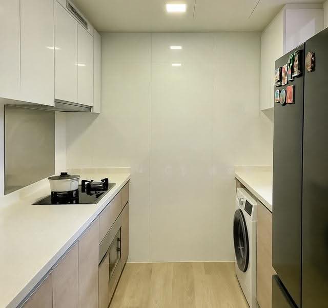 Boathouse Residences, 33 Upper Serangoon View, Hougang / Punggol / Sengkang, 3 Bedrooms, 1,001 sqft, Condominium For Sale, by Melvin Ge 余文辉, 500221729 - Kitchen - PropertyGuru.com.sg