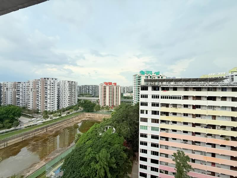 76 Bedok North Road, 76 Bedok North Road, 2 Bedrooms, 753 sqft, HDB Flat For Sale, by James Yeo, 500221739 - Exterior - PropertyGuru.com.sg