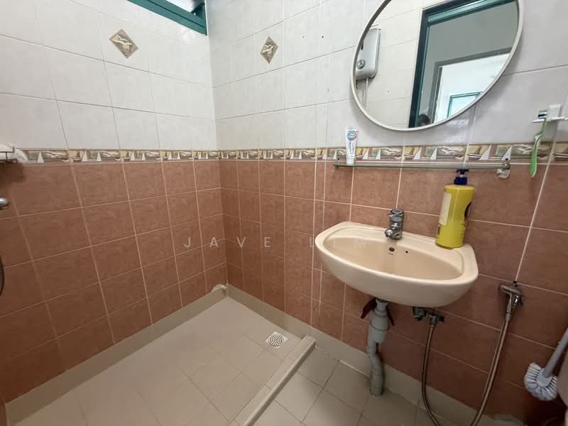 484 Segar Road, 484 Segar Road, Room Rental, 100 sqft, HDB Flat For Rent, by Jave Lim, 500221753 - Bathroom - PropertyGuru.com.sg