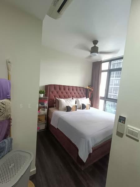 Symphony Suites, 21 Yishun Close, 3 Bedrooms, 786 sqft, Condominium For Sale, by Isma Seeneevassen, 500221760 - Master Bedroom - PropertyGuru.com.sg