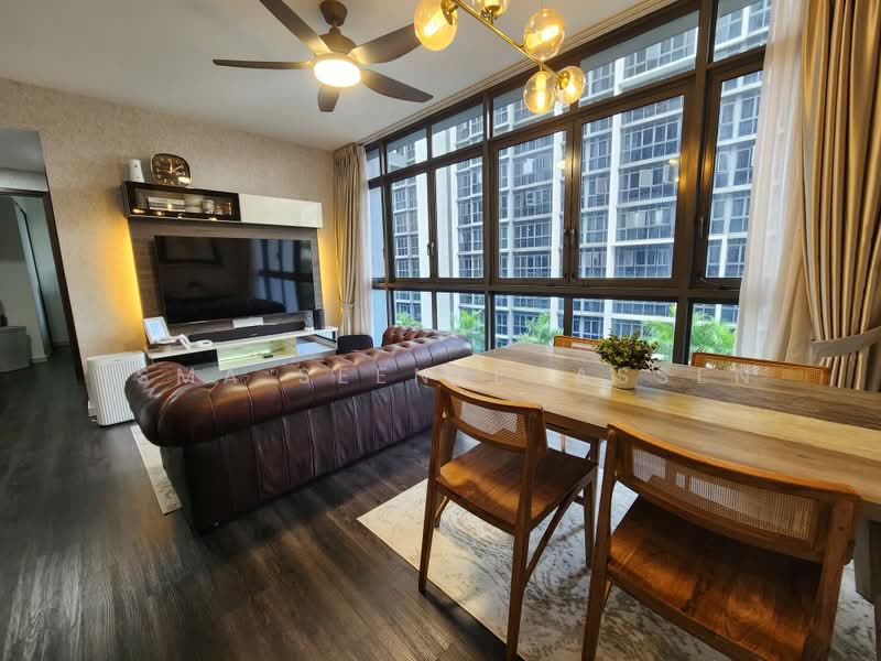 Symphony Suites, 21 Yishun Close, 3 Bedrooms, 786 sqft, Condominium For Sale, by Isma Seeneevassen, 500221760 - Living Room - PropertyGuru.com.sg