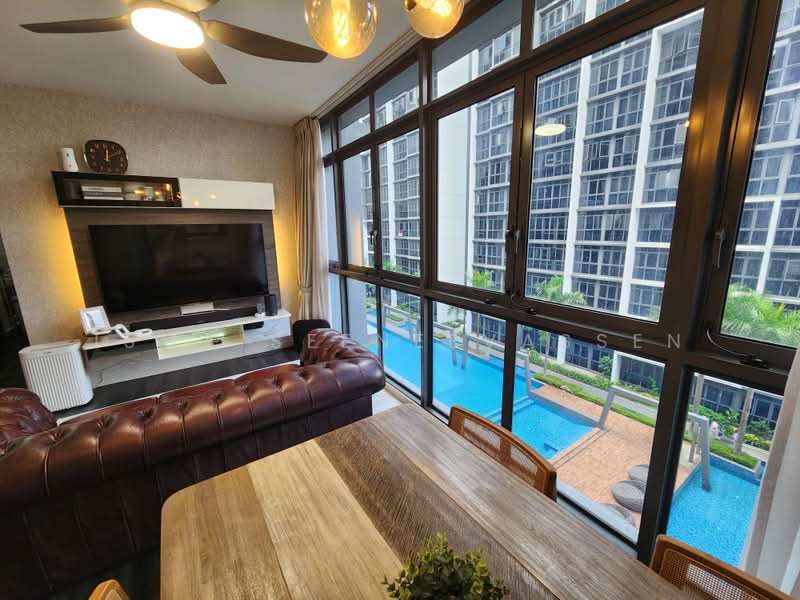 Symphony Suites, 21 Yishun Close, 3 Bedrooms, 786 sqft, Condominium For Sale, by Isma Seeneevassen, 500221760 - Living Room - PropertyGuru.com.sg