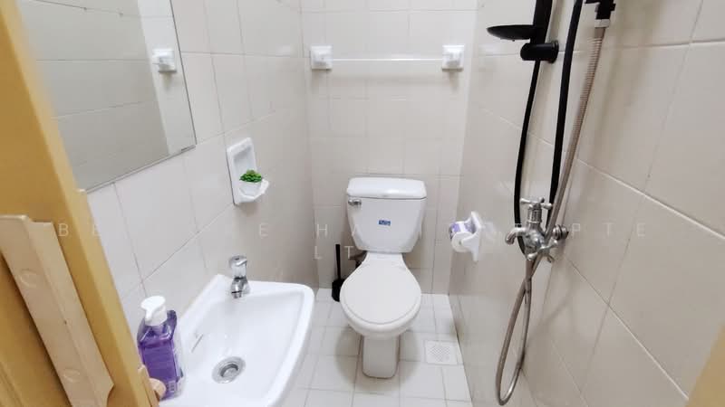 Heritage View, 6 Dover Rise, Room Rental, 100 sqft, Condominium For Rent, by Bespoke Habitat Pte Ltd, 500221764 - 10-07 Yard Bathroom - PropertyGuru.com.sg
