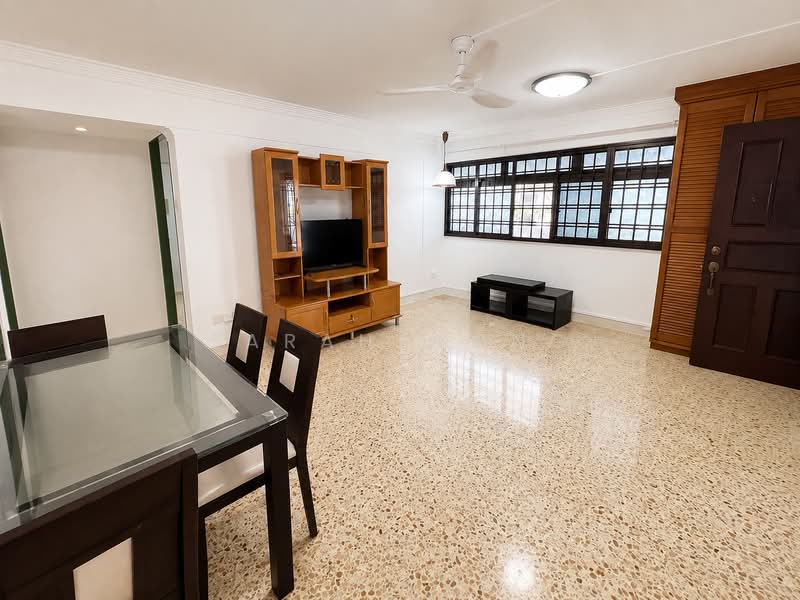 23 Dover Crescent, 23 Dover Crescent, 3 Bedrooms, 947 sqft, HDB Flat For Rent, by Sarah Wong, 500221772 - Living Room - PropertyGuru.com.sg