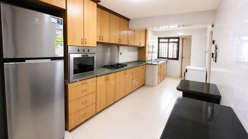 23 Dover Crescent, 23 Dover Crescent, 3 Bedrooms, 947 sqft, HDB Flat For Rent, by Sarah Wong, 500221772 - Kitchen - PropertyGuru.com.sg