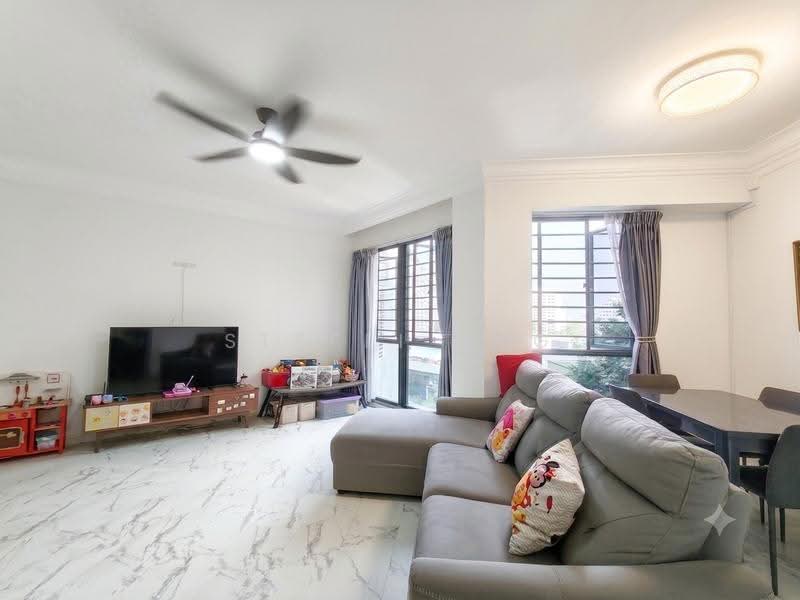 Regentville, 12 Hougang Street 92, Hougang / Punggol / Sengkang, 3 Bedrooms, 1,076 sqft, Condominium For Sale, by Steffi Ang, 500221773 - Living Room - PropertyGuru.com.sg