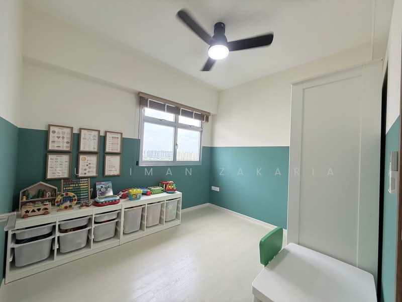 409B Northshore Drive, 409B Northshore Drive, 3 Bedrooms, 1,011 sqft, HDB Flat For Sale, by Sulaiman Zakaria, 500221777 - Common Room - PropertyGuru.com.sg