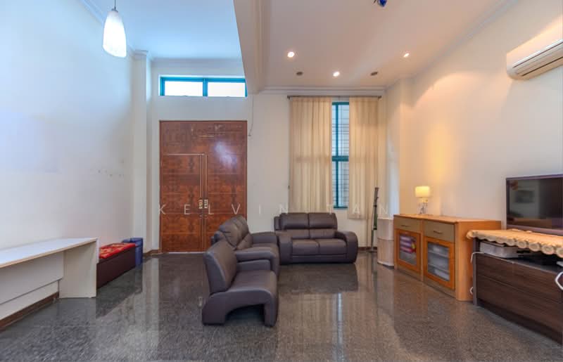 Tai Keng Villas, Jalan Kelichap, 6 Bedrooms, 3,300 sqft, Terraced House For Sale, by Kelvin Tan, 500221782 - Living Room - PropertyGuru.com.sg