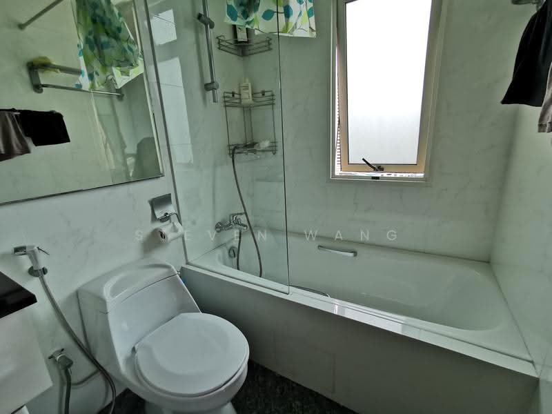 Meraprime, 301 Jalan Bukit Ho Swee, Alexandra / Commonwealth, 3 Bedrooms, 1,119 sqft, Condominium For Sale, by Steven Wang, 500221793 - Bathroom - PropertyGuru.com.sg