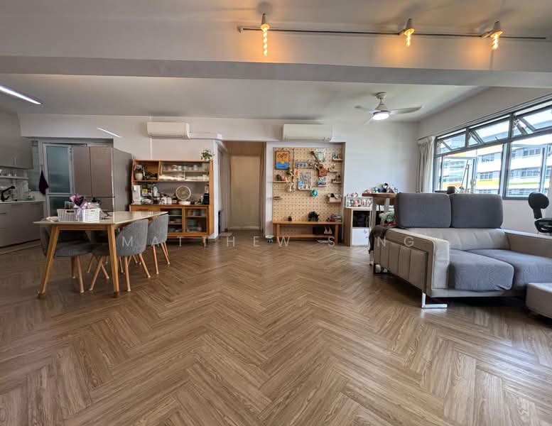 619A Tampines Street 61, 619A Tampines Street 61, 3 Bedrooms, 1,001 sqft, HDB Flat For Sale, by Matthew Seng, 500221795 - Living Room - PropertyGuru.com.sg