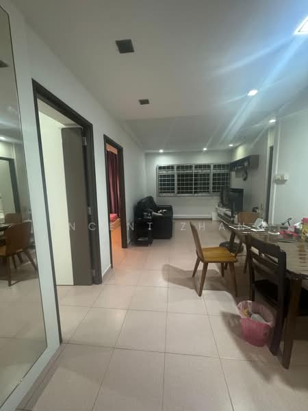 669 Woodlands Ring Road, 669 Woodlands Ring Road, Room Rental, 130 sqft, HDB Flat For Rent, by Vincent Zhang, 500221796 - Living Room - PropertyGuru.com.sg